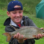 2lb_6oz_record_roach_b_evenden.jpg